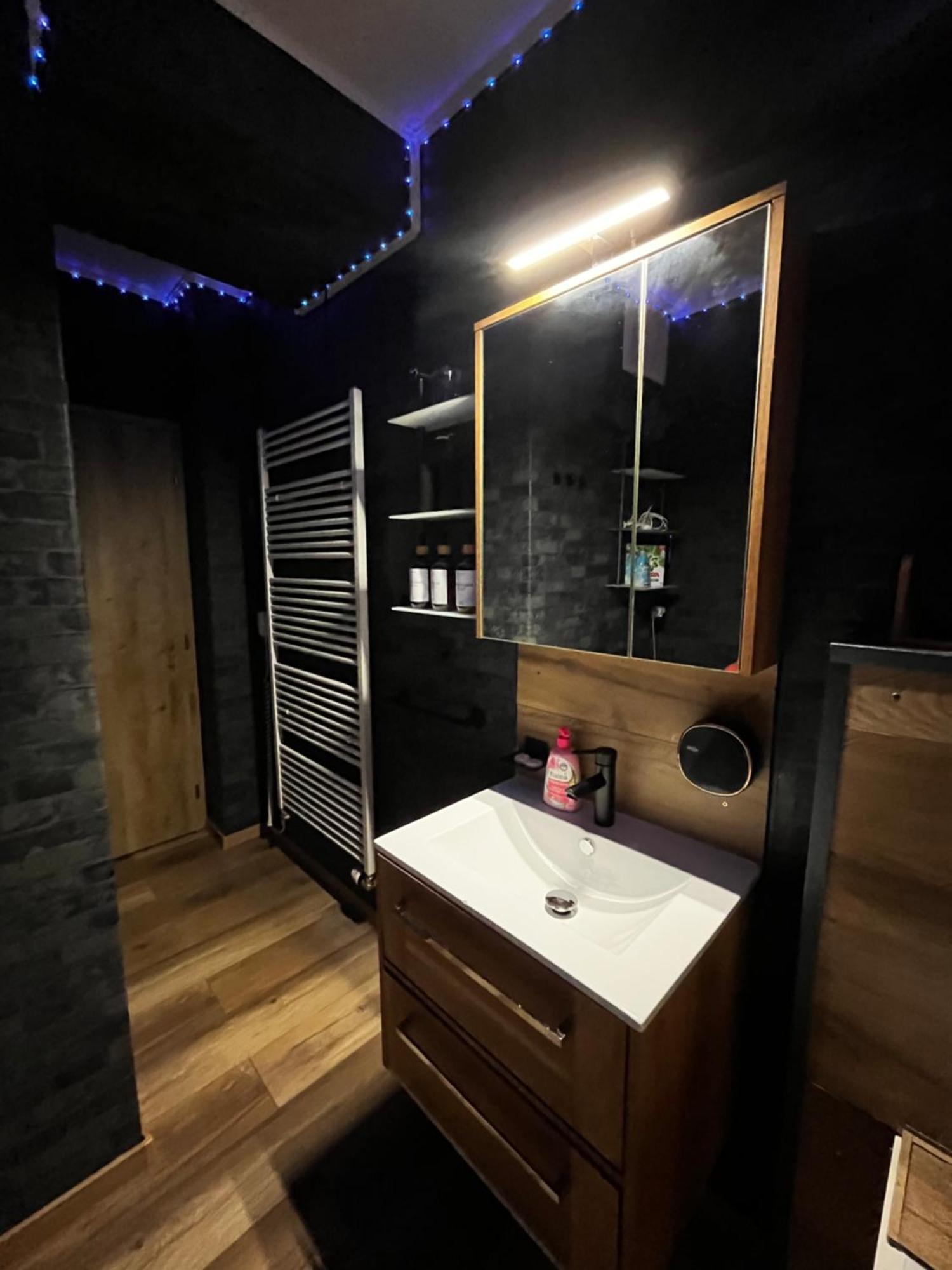 Monfas Apartment Provence In Πράγα Εξωτερικό φωτογραφία