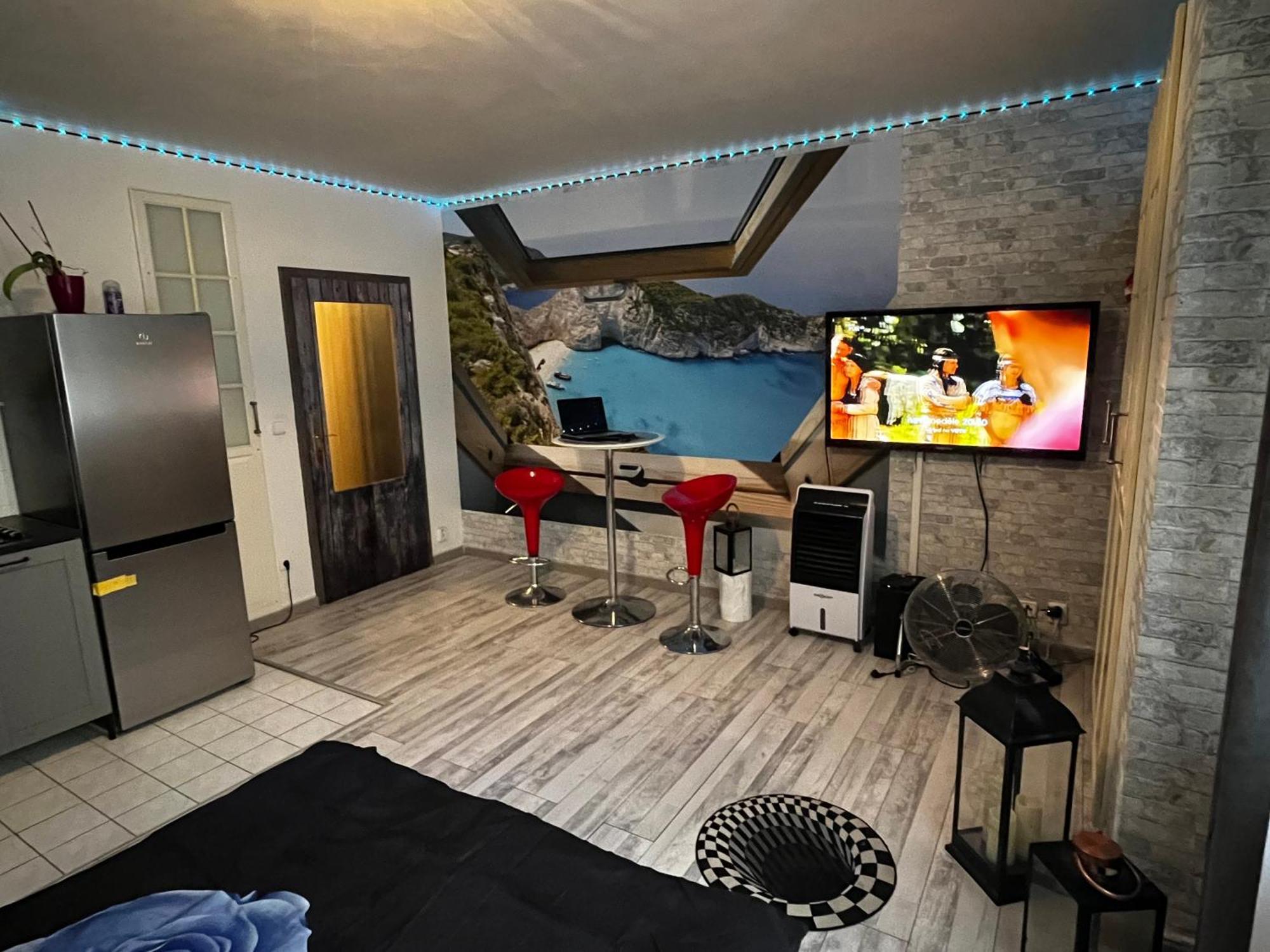 Monfas Apartment Provence In Πράγα Εξωτερικό φωτογραφία